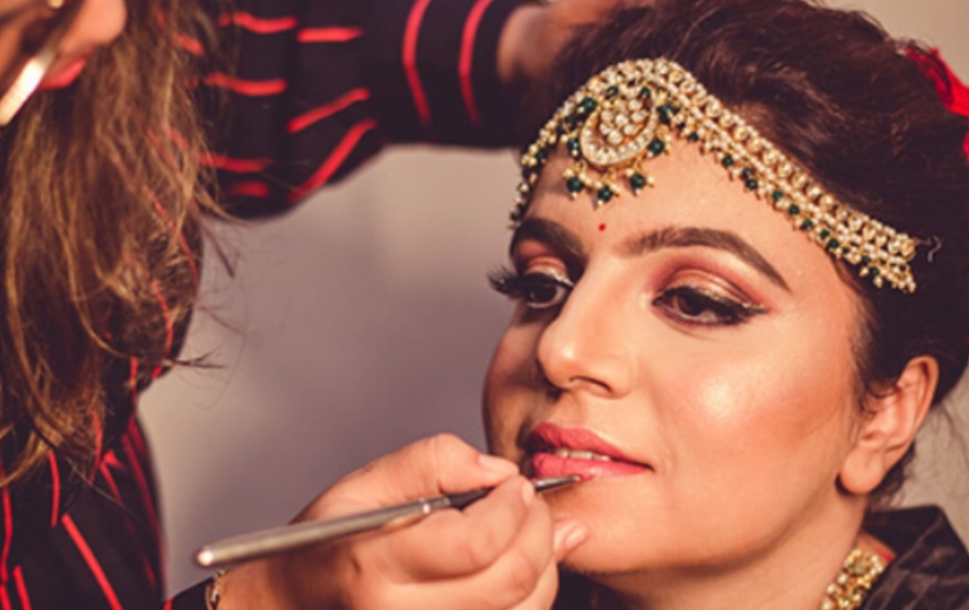 Unveiling the Canvas: Investigating Makeup Artistry as a Lucrative Side Hustle